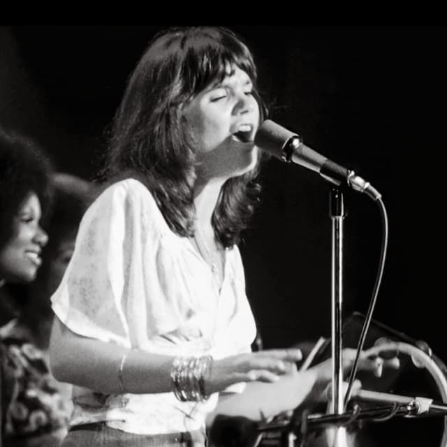Linda Ronstadt artist profile image