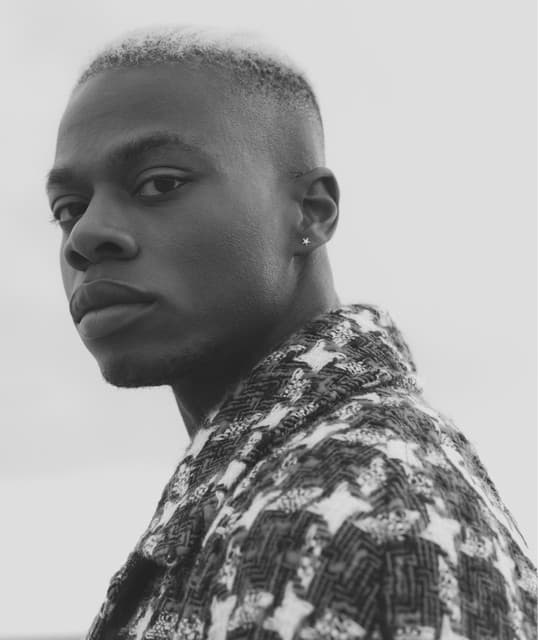 tobi lou artist profile image