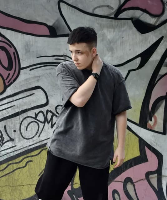 FanEOne artist profile image