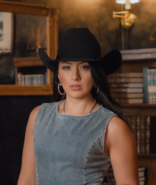 Angélica Gallegos artist profile image