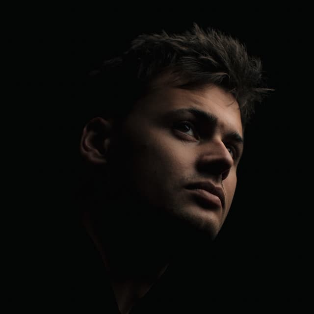 Mike Williams artist profile image