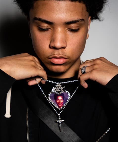 lou deezi's artist profile image