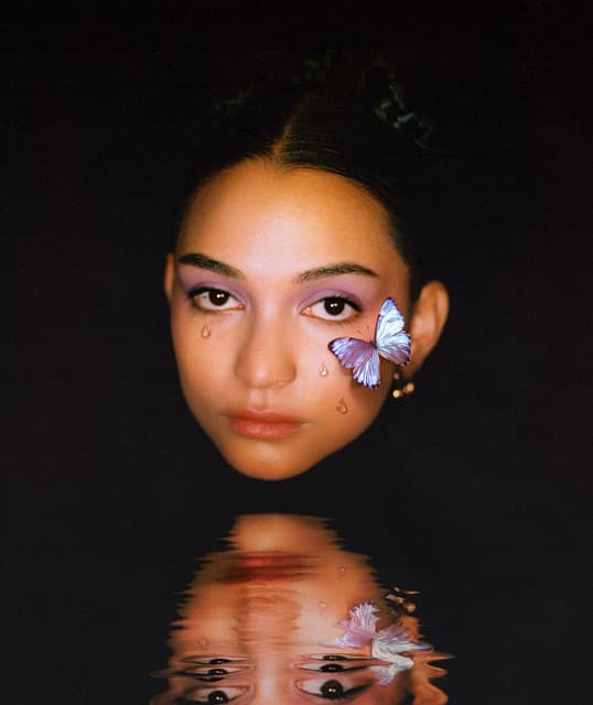 Ambar Lucid artist profile image