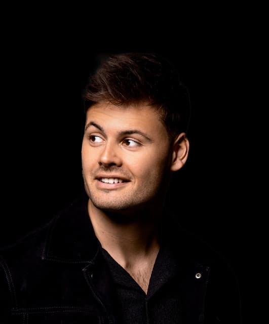 Mike Williams's artist profile image