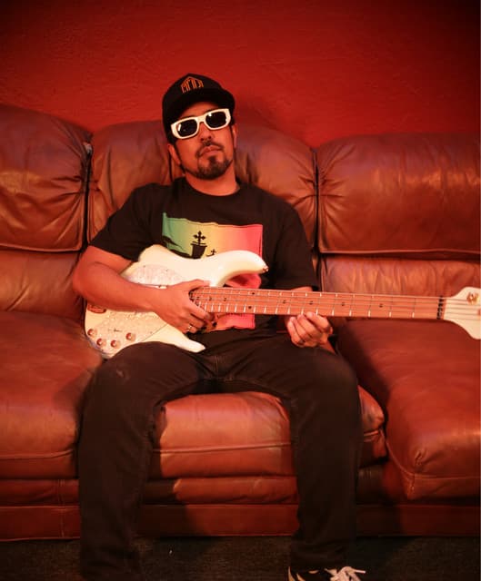Inna Vision artist profile image