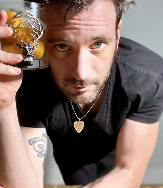 Colin Donnell artist profile image