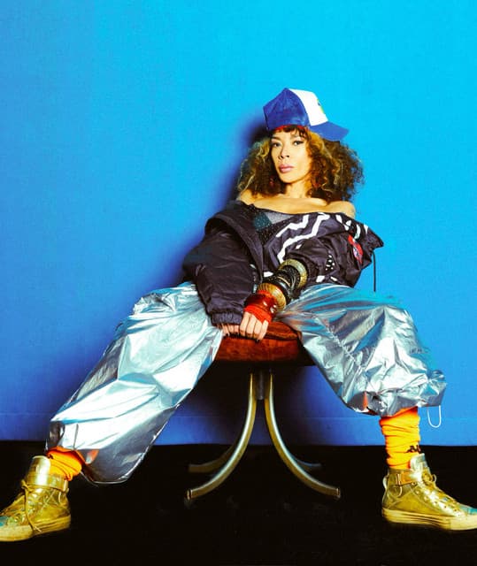 Flavia Coelho artist profile image