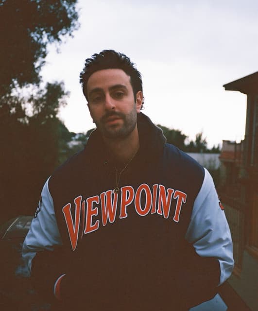 Jesse Gold artist profile image