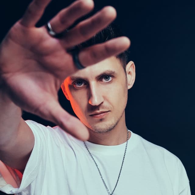 David Gravell artist profile image