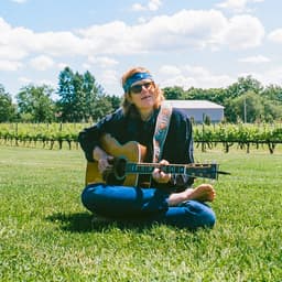 Brett Dennen's artist profile image