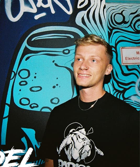 Arundel artist profile image