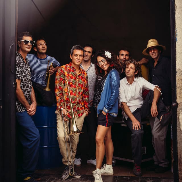 La Cumbia Chicharra artist profile image
