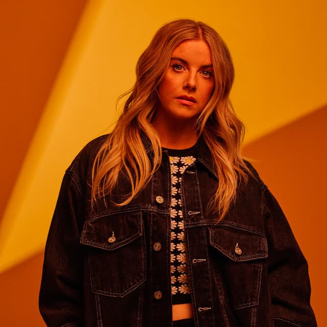 Lindsay Ell's artist profile image