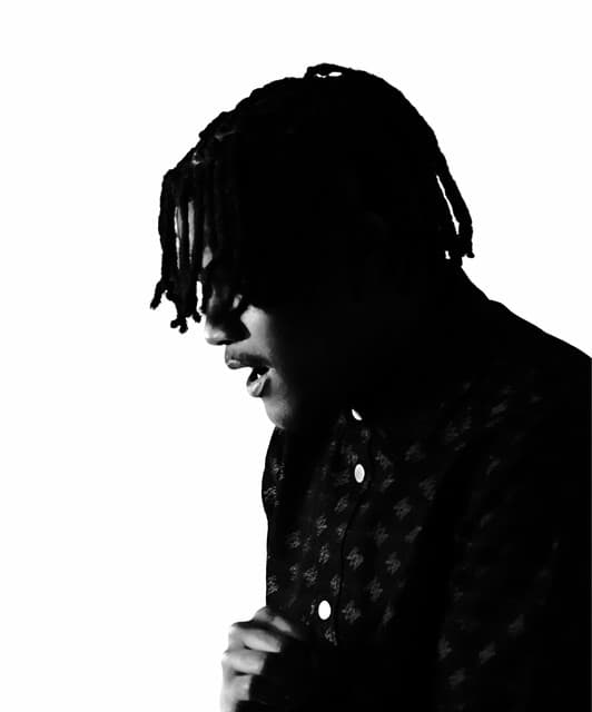 Osa Zelé artist profile image