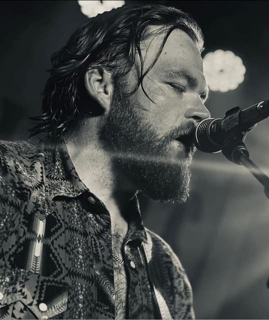 Ox Martin artist profile image