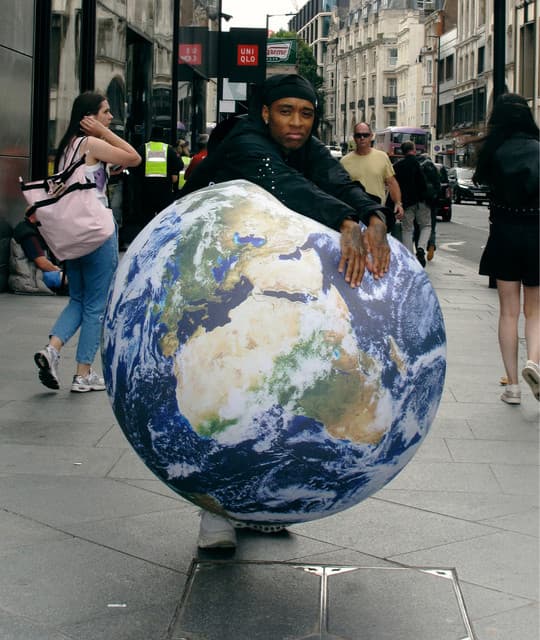 Rejjie Snow artist profile image