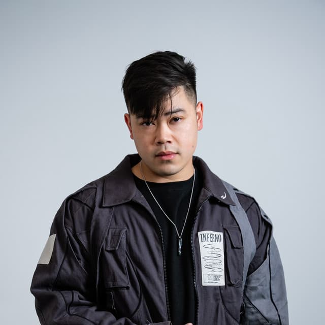 Hoang's artist profile image