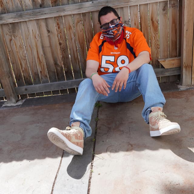 Juarez B. artist profile image