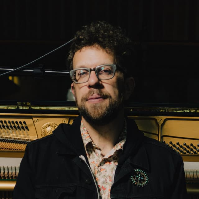 Phil Cook's artist profile image