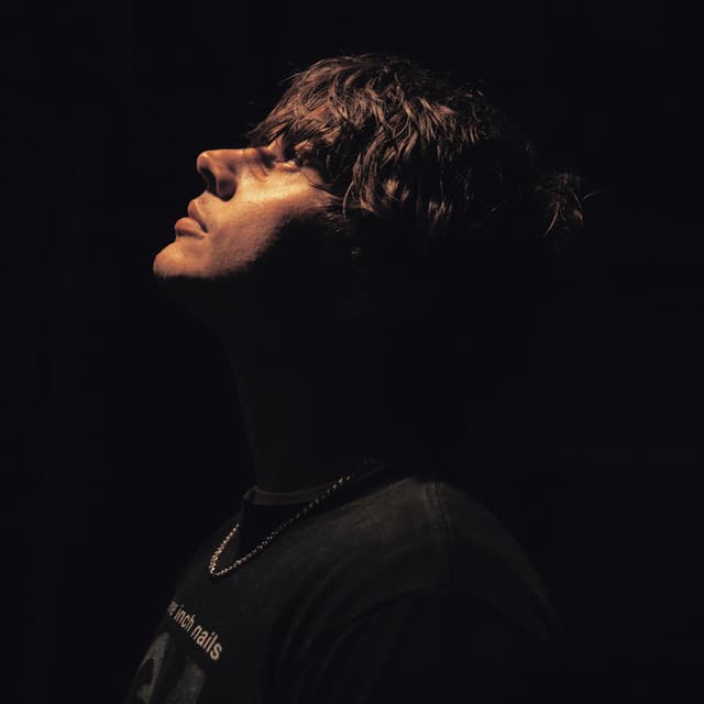 Thomas Headon artist profile image