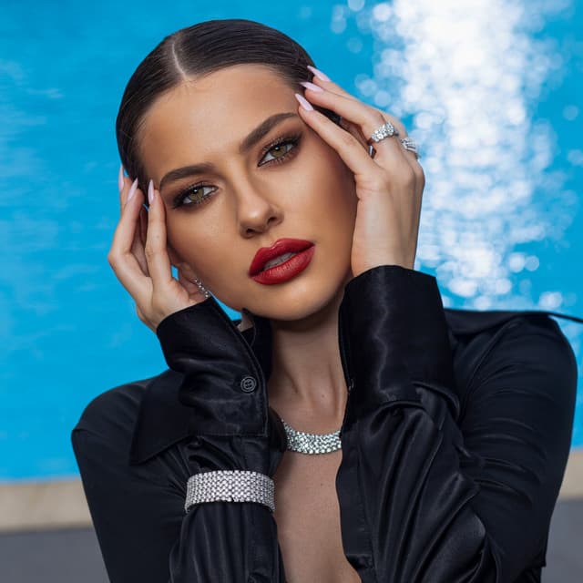 Lidia Buble artist profile image