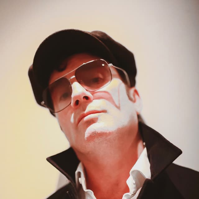 Conner Reeves artist profile image