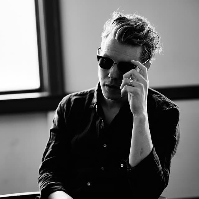 Anderson East's artist profile image