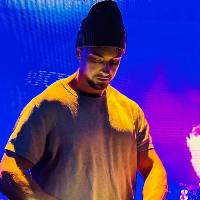 Tobÿ artist profile image