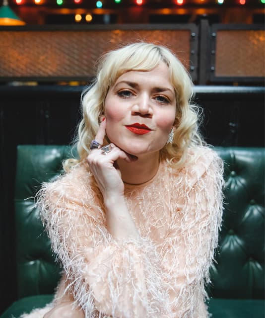 Alicia Walter artist profile image