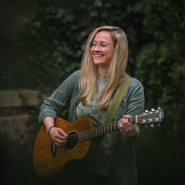 Haley Klinkhammer artist profile image