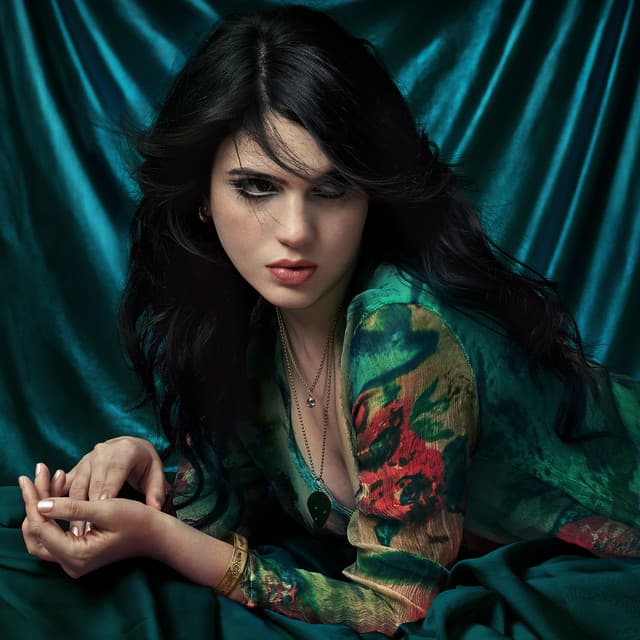 Julia Cumming artist profile image