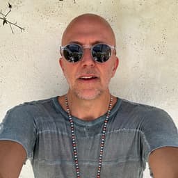 Lee Burridge's artist profile image