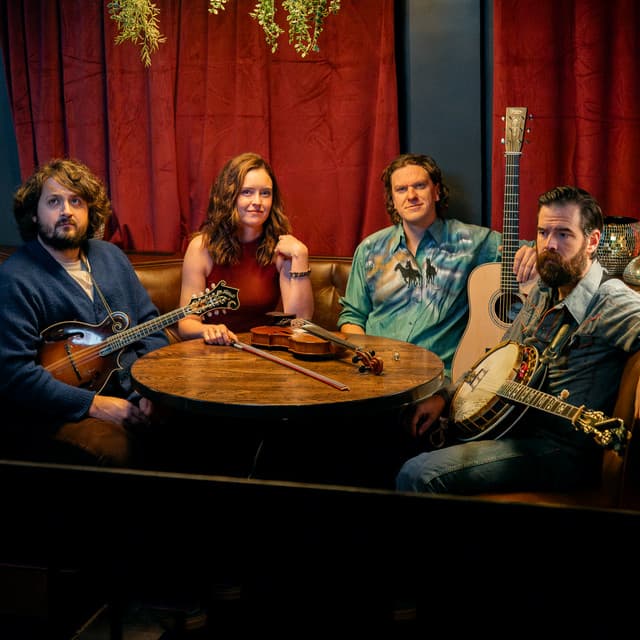 East Nash Grass artist profile