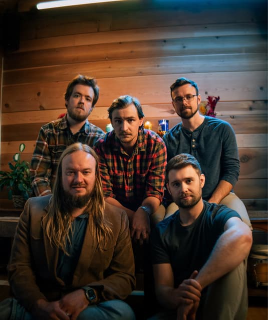 Tophouse artist profile