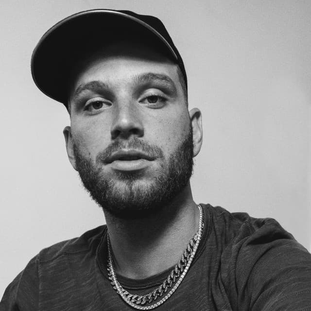 Liam Tracy artist profile image