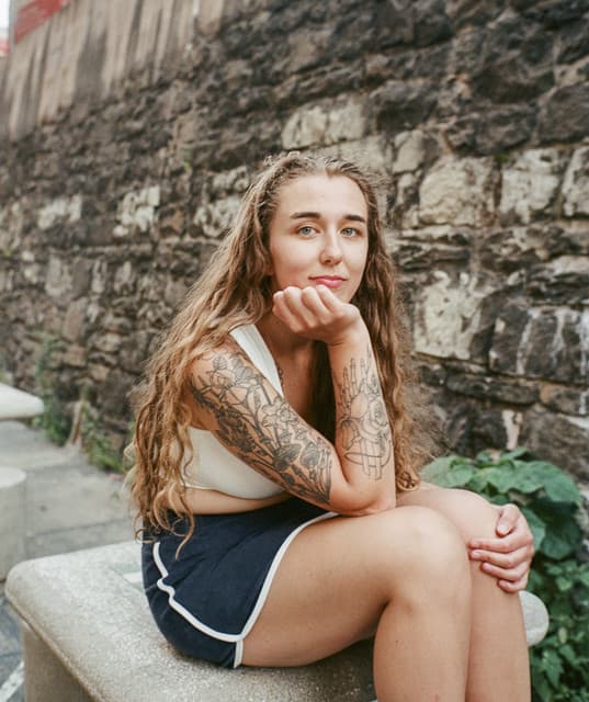 Leanne Gallati's artist profile image