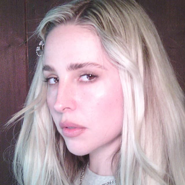 LAUREL's artist profile image