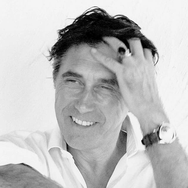 Bryan Ferry artist profile image