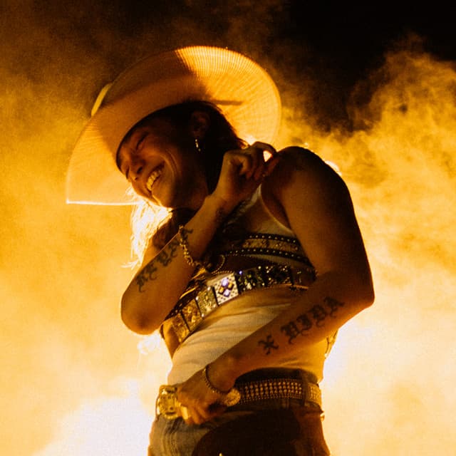 Reyna Tropical artist profile image