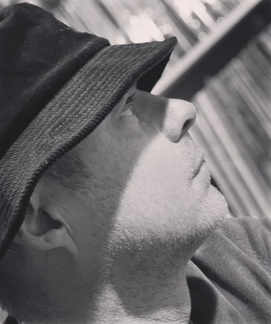 Alias Molombo artist profile image