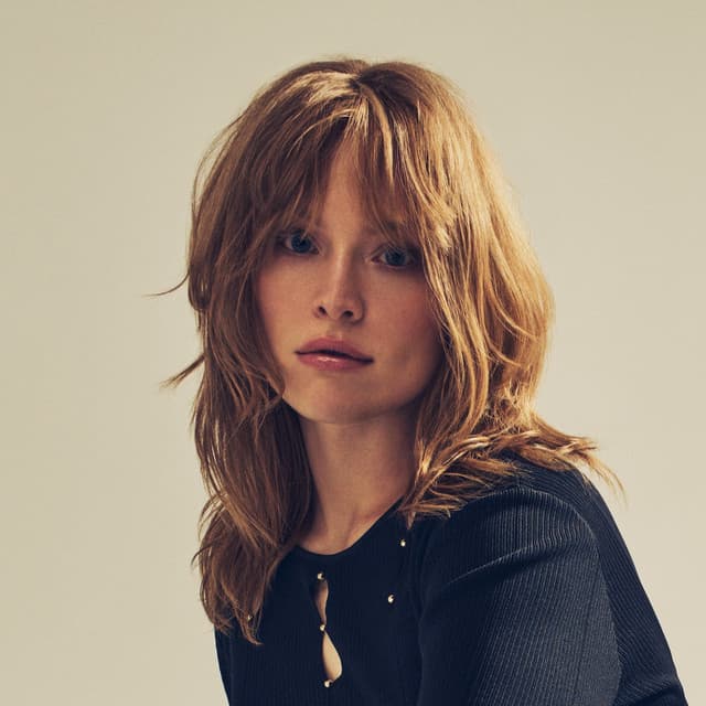Freya Ridings artist profile