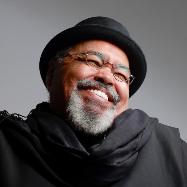 Jorge Aragão artist profile image