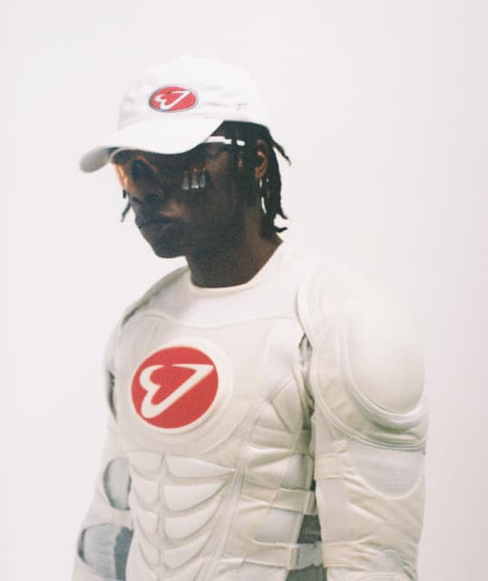 tobi lou artist profile image