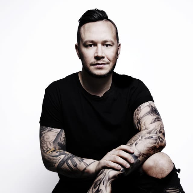 Mike Perry artist profile image