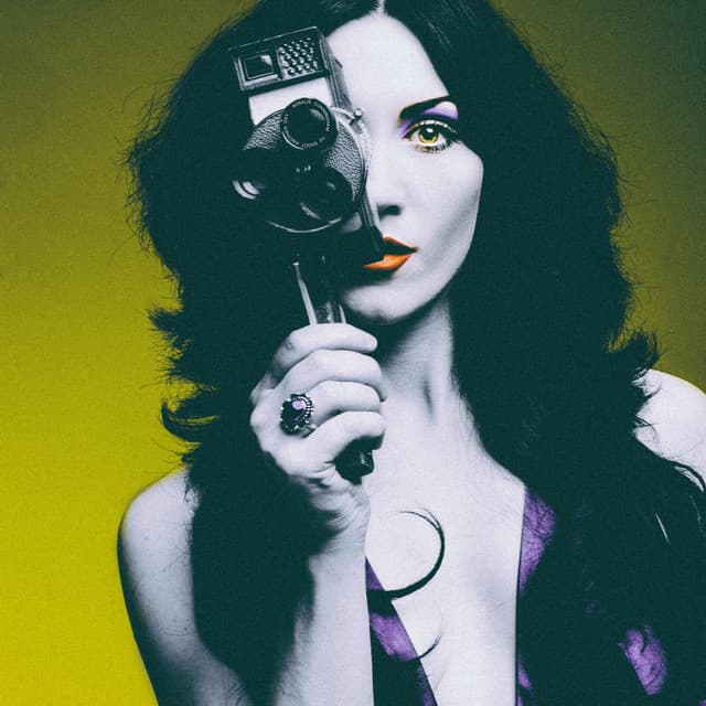 Rosalie Cunningham's artist profile image
