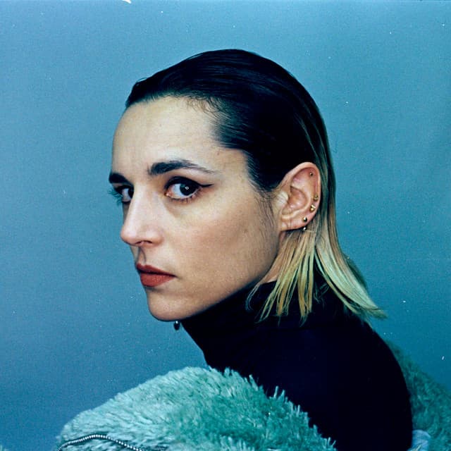 Jehnny Beth artist profile image