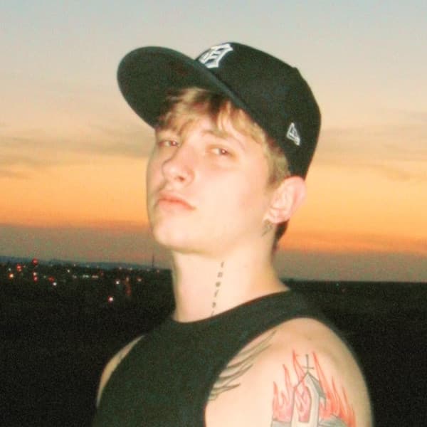 STEIN27 artist profile image