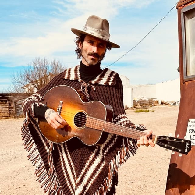 Leiva artist profile image