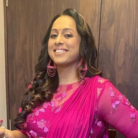 Vaishali Samant artist profile image