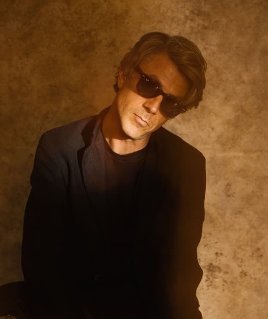 Luke Winslow-King artist profile image